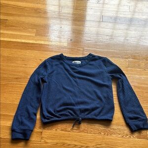 Epic Threads Blue Crew Neck Cropped Top